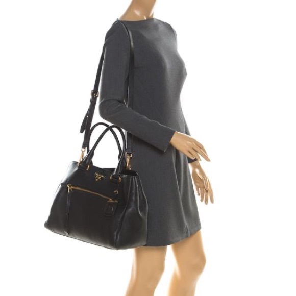 Prada Large black leather bag - Picture 3 of 9